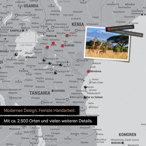 Detailreiche Afrika-Karte als Pinnwand in Hellgrau zur Markierung von 2.500 Reisezielen in Tansania, Kenia und vielen anderen afrikanischen Ländern – ideal für die Markierung vergangener Reisen und zukünftiger Reisepläne