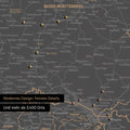 Ausschnitte einer DACH-Karte als Pinn-Leinwand in Light Gray mit 3.400 Orten