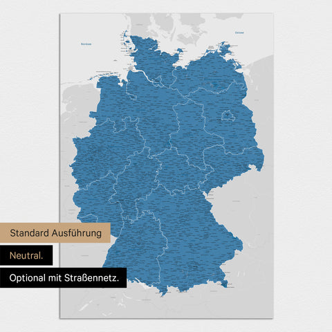 Neutrale und schlichte Ausführung einer magnetischen Deutschland-Karte in Blau