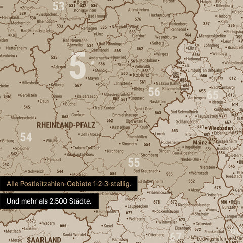 Ausschnitte einer Postleitzahlenkarte von Deutschland mit Bayern als Pinn-Leinwand in Desert Sand