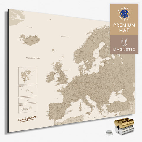 Magnetische Europakarte in der Farbe Desert Sand (Beige) in einem modernen, minimalistischem Design als Magnetboard zum Pinnen und Markieren von Reisezielen kaufen
