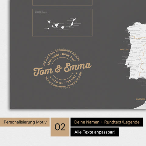 Landkarte von Europa als Poster in Dunkelgrau mit Personalisierung als rundes Logo, das eine Legende für bereits besuchte Reiseziele im Rundtext beinhaltet