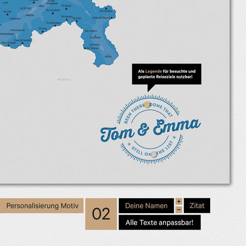 Personalisierte Magnet-Schweiz-Karte in Blau mit eingedruckten Namen und einer Legende zur Markierung von besuchten Orten