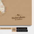 Pinnwand Leinwand einer USA Amerika Karte in Treasure Gold mit eingedrucktem Logo „United States"