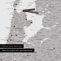 Moderne Benelux-Landkarte in der Farbe Coolgray als Pinn-Leinwand zeigt einen Ausschnitt von Nord-Holland und Utrecht, in der bereits besuchte Reiseziele durch Pins markiert sind 