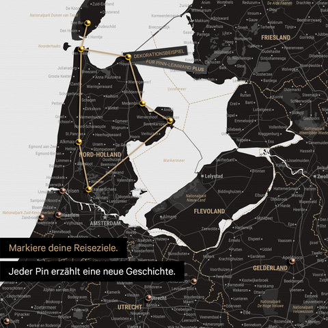 Moderne Benelux-Landkarte in der Farbe Light Black als Pinn-Leinwand zeigt einen Ausschnitt von Nord-Holland und Utrecht, in der bereits besuchte Reiseziele durch Pins markiert sind 