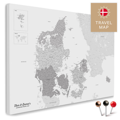 Dänemark-Karte in Multicolor Gray Pinn-Leinwand mit sehr hohem Detailgrad zum Markieren von Orten und Reisezielen kaufen