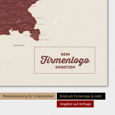 Weltkarte als Deutschland-Karte in Bordeaux Rot mit Eindruck eines Firmenlogos