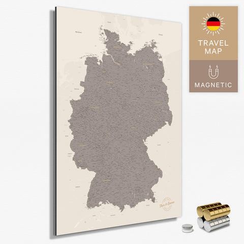 Magnetische Deutschland-Karte in Warmgray (Braun-Grau) als Magnetboard zum Pinnen und Markieren von Reisezielen kaufen