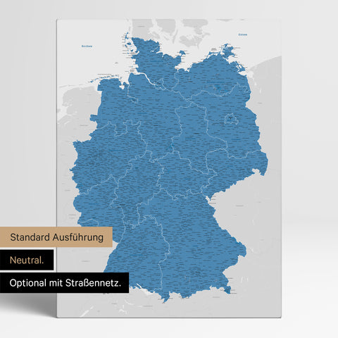 Neutrale und schlichte Standard-Ausführung einer Deutschland-Karte als Pinn-Leinwand in Blau