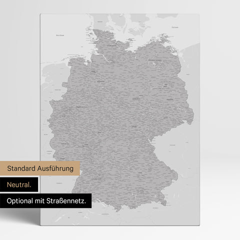 Neutrale und schlichte Standard-Ausführung einer Deutschland-Karte als Pinn-Leinwand in Hellgrau