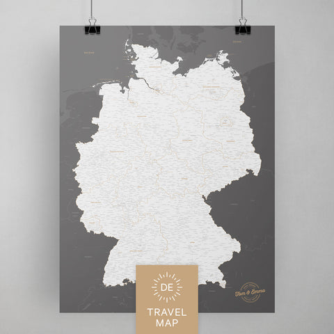 Deutschland-Karte als Poster in Dunkelgrau zum Pinnen und Markieren von Reisezielen kaufen