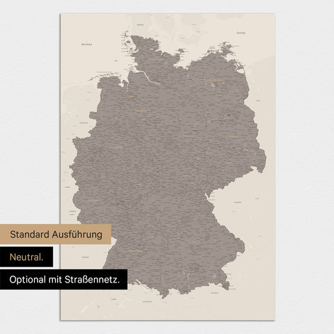 Neutrale und schlichte Standard-Ausführung einer Deutschland-Karte als Poster in Warmgray