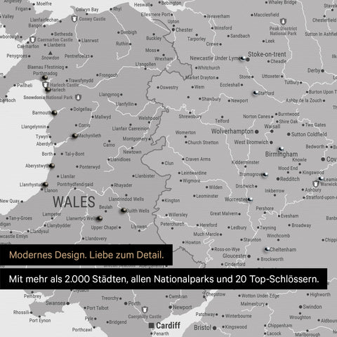 Ausschnitt einer Landkarte von Wales und England in Farbe Multicolor Grau mit Pins zur Markierung von besuchten Reisezielen