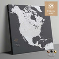 Nordamerika Landkarte in Dunkelgrau mit sehr hohem Detailgrad als Pinnwand Leinwand zum Pinnen und Markieren von Reisezielen kaufen