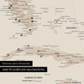 Detaillierte Nordamerika Karte als Pinn-Leinand in Gold zeigt Pins ins Reisezielen von Florida und Kuba