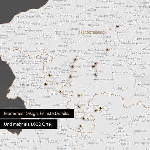 Ausschnitte einer Österreichkarte mit dem Salzkammergut und der Steiermark als Pinn-Leinwand in Dunkelgrau mit 1.500 Orten