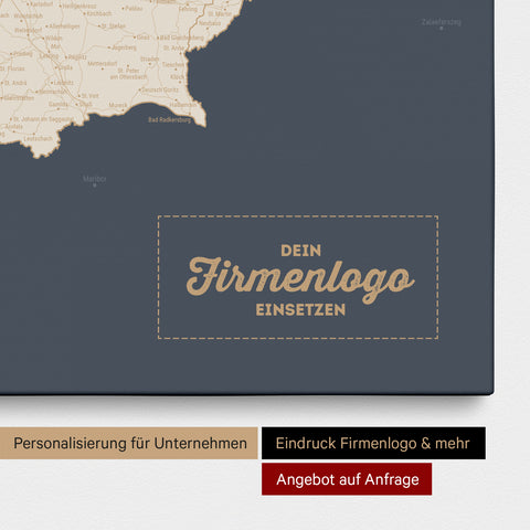 Österreich-Karte als Pinn-Leinwand in Hale Navy mit Eindruck eines Firmenlogos