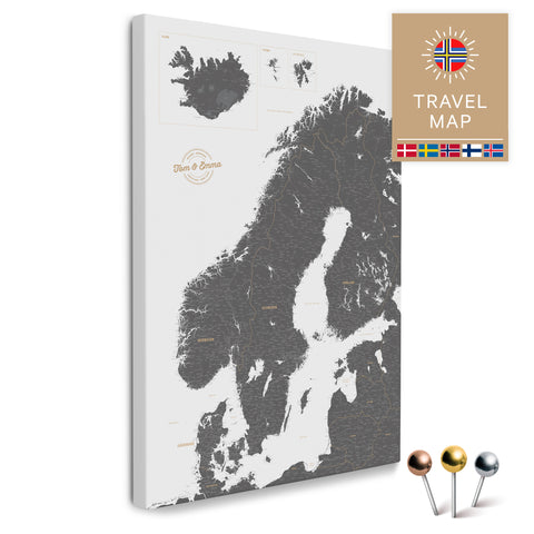 Skandinavien-Karte in Grau als Pinnwand Leinwand zum Pinnen und Markieren von Reisezielen kaufen