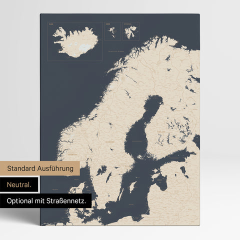 Neutrale und schlichte Standard-Ausführung einer Skandinavien-Karte als Pinn-Leinwand in Hale Navy mit oder ohne Straßennetz