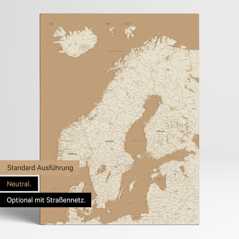 Neutrale und schlichte Standard-Ausführung einer Skandinavien-Karte als Pinn-Leinwand in Treasure Gold mit oder ohne Straßennetz