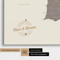Spanien- & Portugal-Karte Pinn-Leinwand in Warmgray mit Personalisierung als rundes Logo, das eine Legende für bereits besuchte Reiseziele im Rundtext beinhaltet