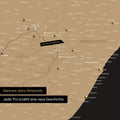 Südafrika-Karte in Farbe Sonar Black (Schwarz-Gold) mit Pins und Garn, die Reiseziele und die Reiseroute in Lesotho und Kwazulu-Natal absteckt.