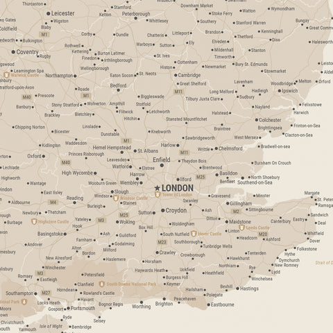 Detail Ausschnitt einer England-Karte mit London zum Pinnen von Reisezielen