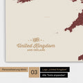 Karte von Großbritannien in Farbe Bordeaux Rot als Leinwand zum Pinnen mit einer optionalen Personalisierung „United Kingdom“
