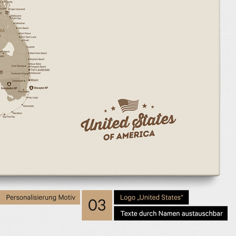 Pinnwand Leinwand einer USA Amerika Karte in Beige mit eingedrucktem Logo „United States"