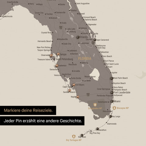 Sehr detaillierte USA Amerika Karte als Pinn-Leinand in Warmgray (Braun-Grau) zeigt Reiseziele in Florida