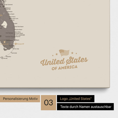 Pinnwand Leinwand einer USA Amerika Karte in Warmgray (Braun-Grau) mit eingedrucktem Logo „United States"