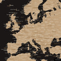 Ein detaillierter Ausschnitt einer Weltkarte-Pinnwand in der Farbe Sonar Black zeigt einen Ausschnitt von Europa mit allen Ländern und Hauptstädten.