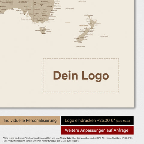 Weltkarte als Magnettafel in Desert Sand (Beige) mit Eindruck eines Firmenlogos