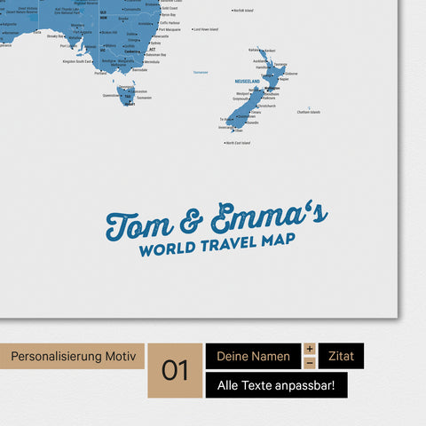 Personalisierte Weltkarte als Magnetposter in Blau mit deinem Namen eingedruckt