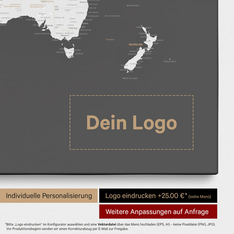 Weltkarte als Pinn-Leinwand in Dunkelgrau, auf die ein Firmenlogo eingedruckt werden kann und weitere Individualisierungen als Sonderanfertigung vorgenommen werden können