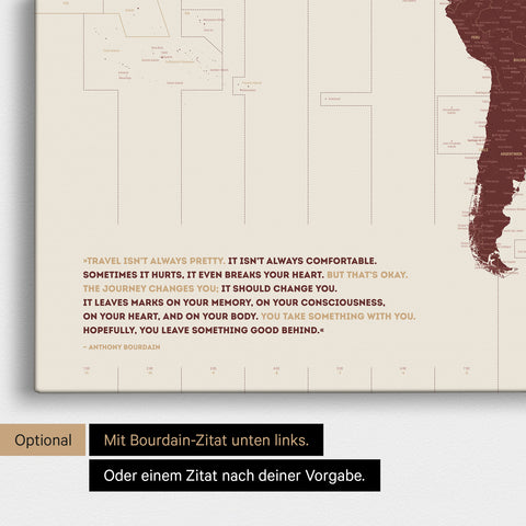 Zeitzonen-Weltkarte in Bordeaux-Rot mit eingedrucktem Zitat von Anthony Bourdain