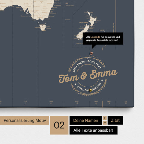 Personalisierte UTC Zeitzonen-Weltkarte als Pinnwand Leinwand in Hale Navy (Dunkelblau Gold) mit eingedruckten Namen und einer Legende zur Markierung von besuchten Orten