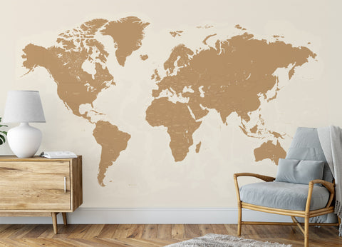 Dekoriertes Wohnzimmer mit einer Weltkarte als Foto-Tapete in Bronze